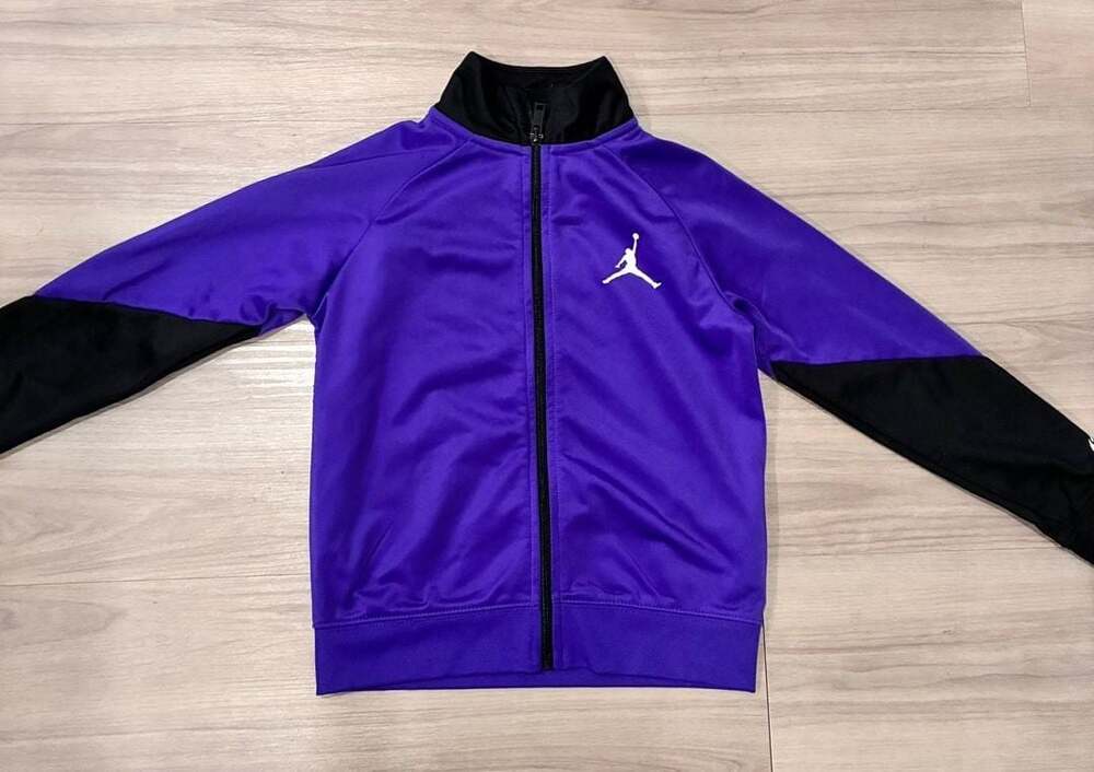 Jordan Full Zip Track Jacket Size 5-6 Yrs Purple Black